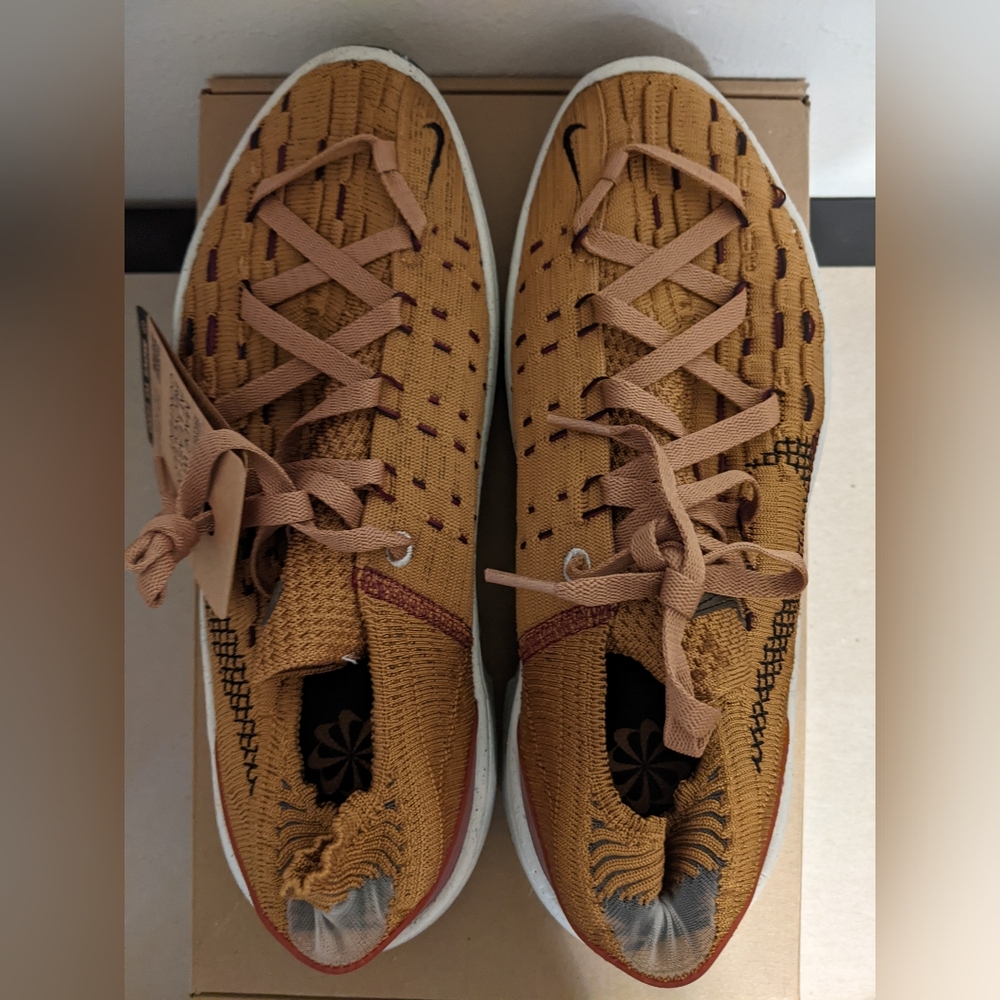 Nike Space Hippie Women's 10